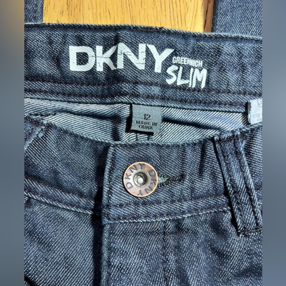 DKNY Greenwich Slim Dark Wash Jeans Boys size 12 - Picture 2 of 4